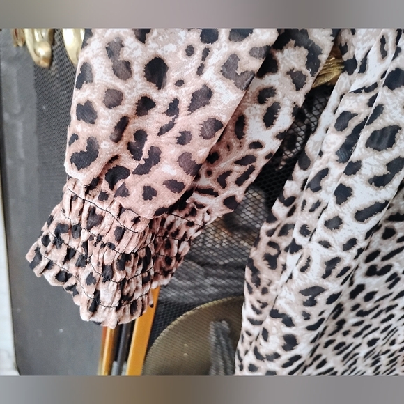 Torrid Leopard Print Blouse - Picture 4 of 11